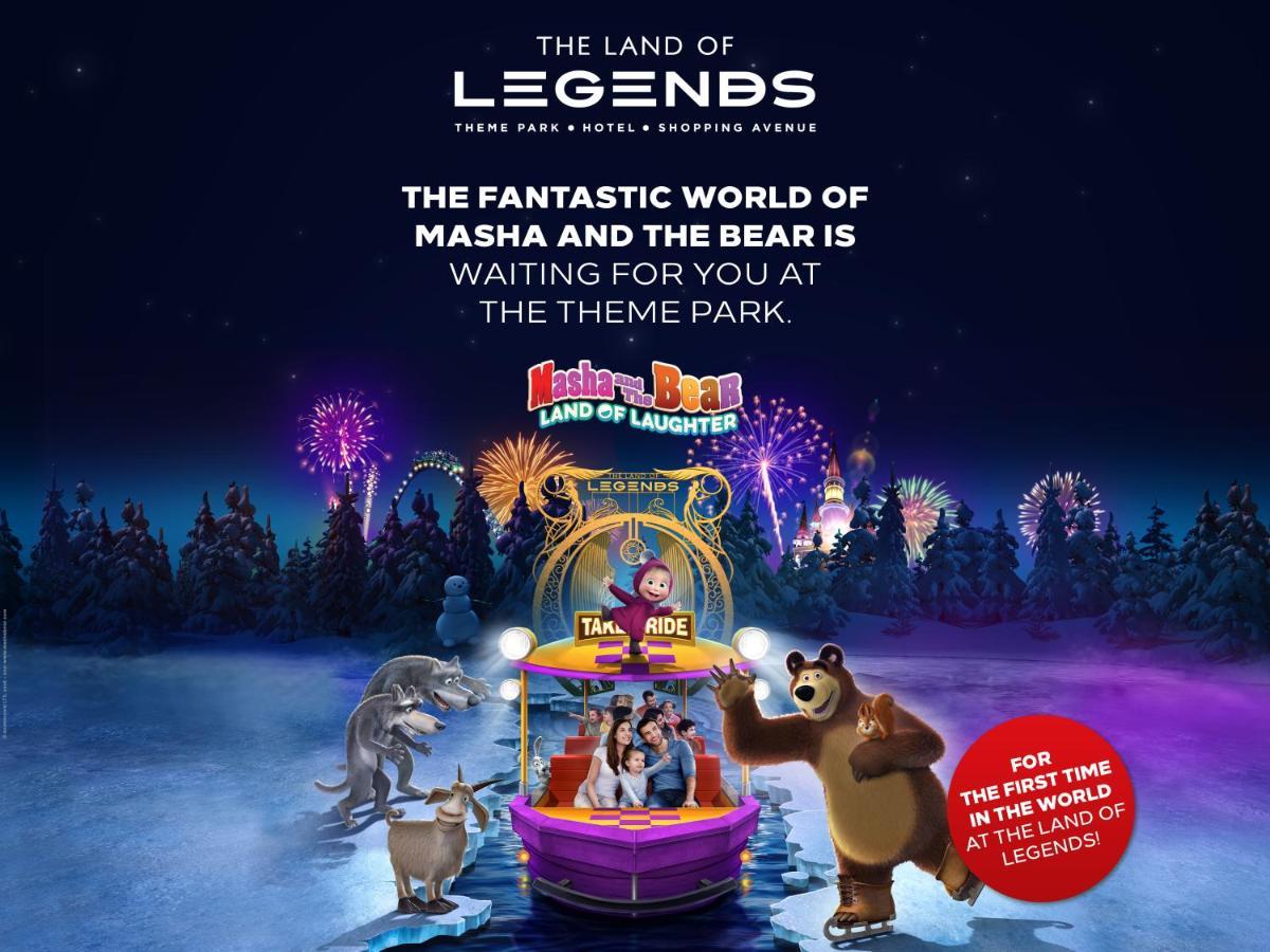 The Land Of Legends Kingdom Hotel - All-In Concept Belek Esterno foto Masha and the Bear at the Land of Legends Theme Park