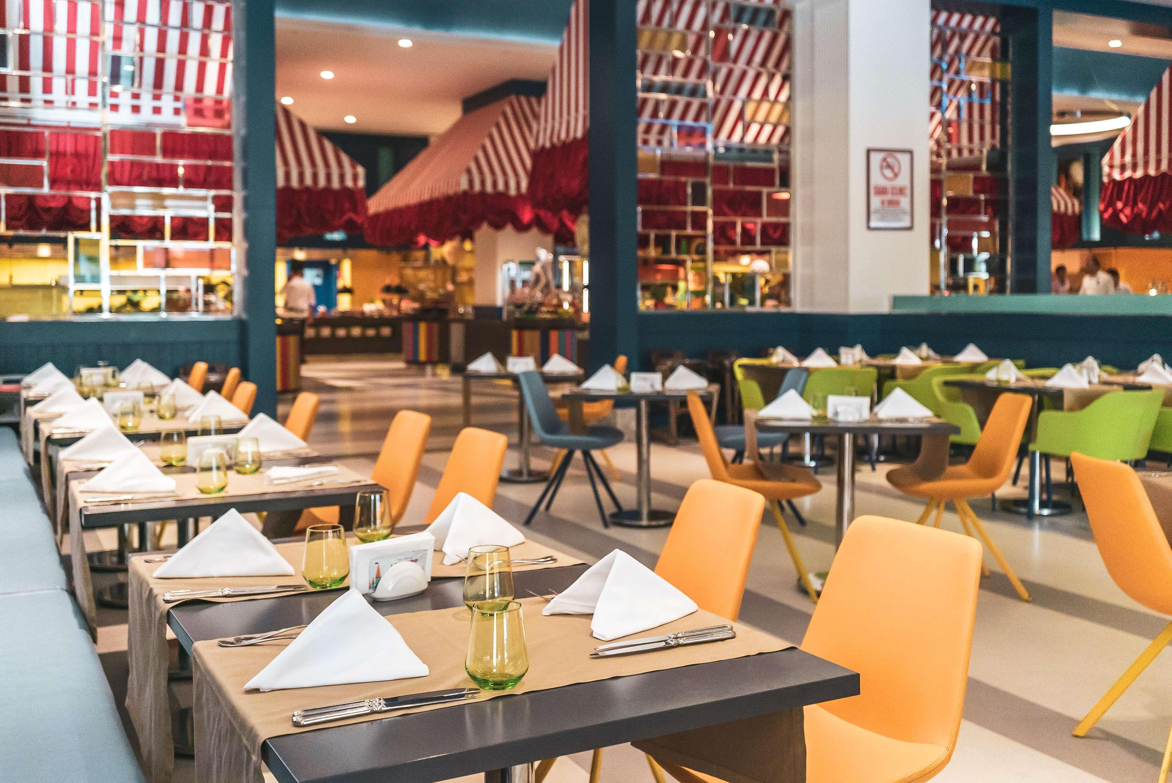 The Land Of Legends Kingdom Hotel - All-In Concept Belek Esterno foto The restaurant