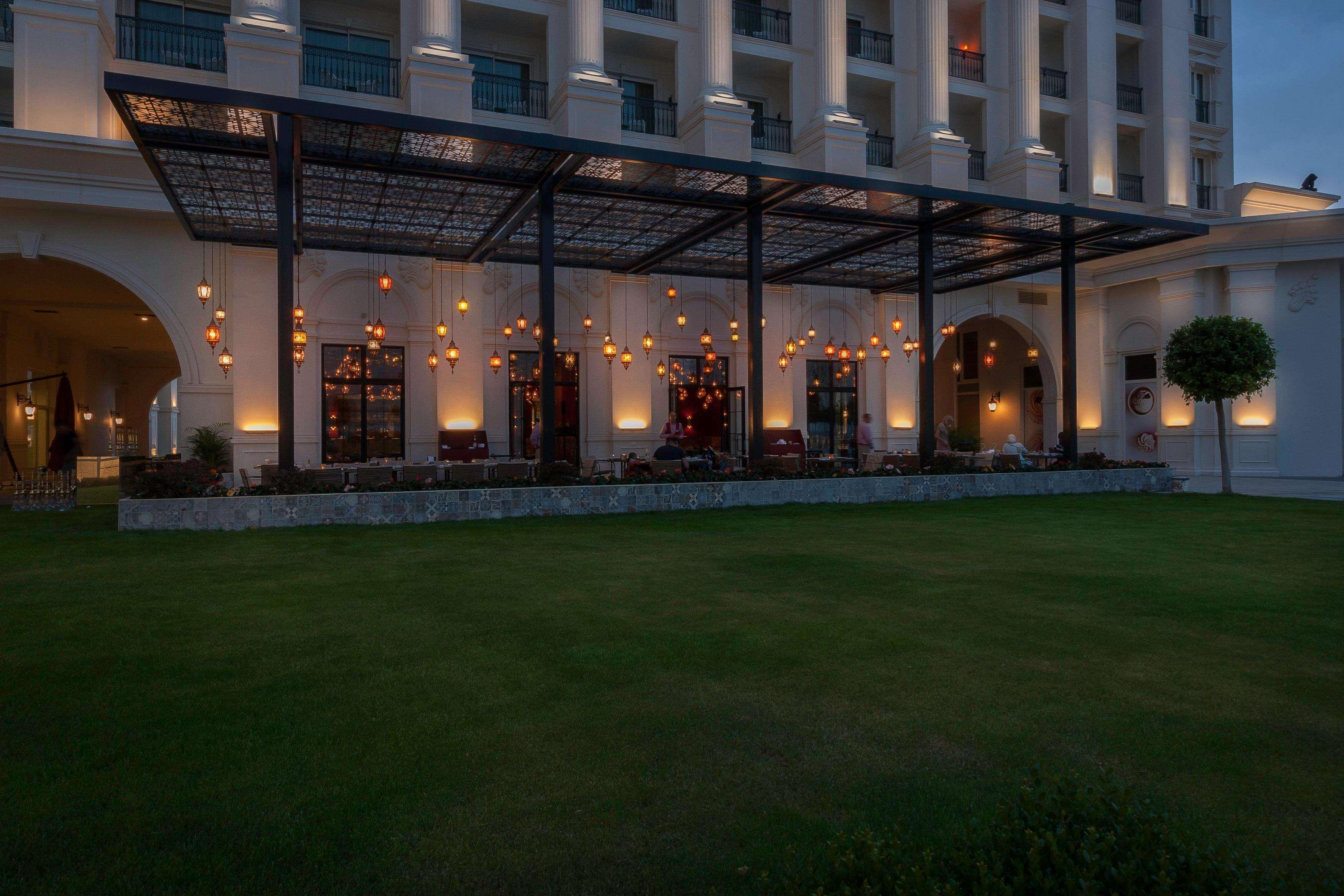 The Land Of Legends Kingdom Hotel - All-In Concept Belek Esterno foto The hotel's main entrance
